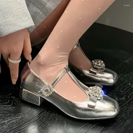 Elbise ayakkabıları orta topuklu Roma Kristal Kadın Lüks Lolita Yaz 2024 Zarif Fad Tıknaz Mary Janes Mujer Zapatos Pompalar
