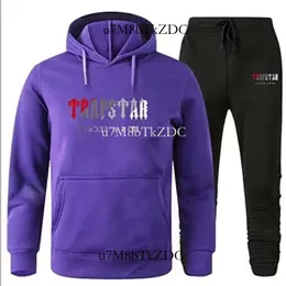 23 Tracksuit Men Nake Tech Trapstar Track Suits Hoodie Europe American Basketball Football Rugby من قطعتين مع بنطلون هوديي ذي الأكمام الطويلة للسيدات 665