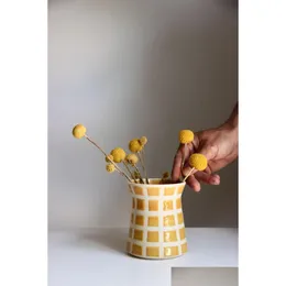 Вазы Желтая ваза Ретро Современная клетчатая керамика Прямая доставка Домашний сад Домашний декор Dhsua