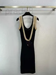 Подиумные платья Дизайнер 1205 L 2024 Осень V-образным вырезом без рукавов Черный Бренд Тот же стиль Империя Женская мода weilanR559 LY0I