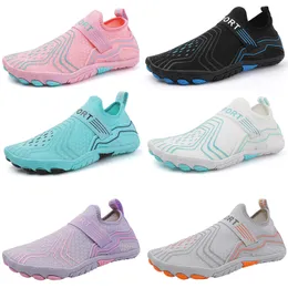 Scarpe per sport acquatici in gomma Estate Spiaggia Pantofole da surf a piedi nudi Seaside River Aqua Shoe Uomo Five Fingers Scarpe unisex Nuoto taglia 35-47