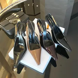 Lady Prom Dress Dance Even Designer High Heel Shoe Lee Lee Mirrored Leather Slingback Pump Womens Black Brown White Prad Borsted Triangle Man höjda skor