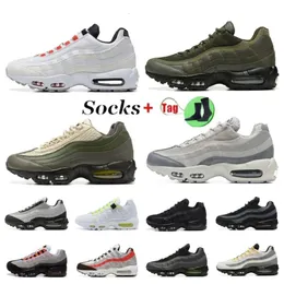 Classic Mens 95 Casual Shoes Max 95s Airs Triple White Black Neon Stadium Gutta Green Royal Dark Beetroot Picante Solar Red Grey Fog Pink Foam Trainers Sneakers