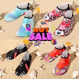 Praia Mulheres Sapatos de Natação Homens Novos Esportes Aquáticos Meias Barefoot Womens Sneaker Yoga Fiess Dance Swim Surf Mergulho Snorkeling Sapato Eur 36-45 GAI 453 s