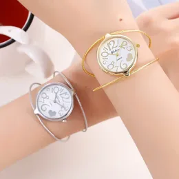 Wristwatches Ladies Bracelet Clocks Brushed Delicate Large Dial Big Number Caring Hand Surface Quartz Women Watches Gift Zegarki Damskie