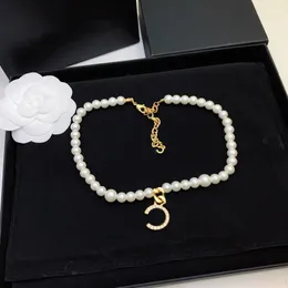 Top Gargantillas de lujo Collares de perlas para mujer Collar de perlas de diamantes Collar de diseñador Cadena de regalo Suministro de joyería