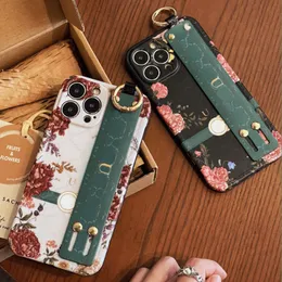 Womens Trend Floral Pattern Iphone 15promax 15pro 15 Phone Case Designer Anti Drop Wrist Strap Multifuncional Phone Case 14 14 12promax Fashion Phonecase