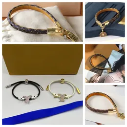 Skórzane bransoletki Prezenty dla kobiet mężczyzn mężczyzn Brown Braided Wink Bracelets Wypisanie Liste