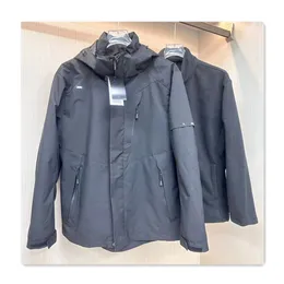 Modedesigner-Herrenjacke, Herren-Oberbekleidung, Outdoor, warm, Zwei-in-Eins-Kapuze, abnehmbares Plüsch-Innenfutter, Sport, Freizeit, Herrenmäntel, Winter, verdicktes, lockeres Paar-Oberteil