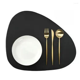 Placemat de pano de mesa para uso doméstico de couro dupla face almofadas triangulares isoladas à prova d'água à prova de óleo anti-restaurante