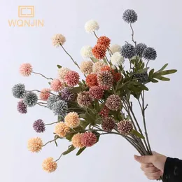 Faux Floral Greenery 1 PC Simulação Outono 5 Cabeças Dandelion Flower Ball Artificial Flower Branch Casa Decorações de Casamento Flores Falsas YQ240125