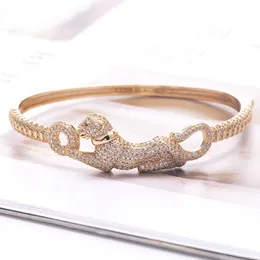 Nuovo design Fashion Hiphop Leopard ghepardo braccialetto donna uomo catena spessa Punk Bangle in oro rosa pieno di diamanti collana orecchino Gioielli di design