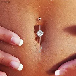 Göbek Çan Düğmesi Yüzükleri 1 PC Yeni Zirkon Zincir Sarkık Göbek Düğmesi Halkası Prizmatik Kolye Göbek Piercing Nombril Umbigo 14G Paslanmaz Çelik Göbek Piercing YQ240125