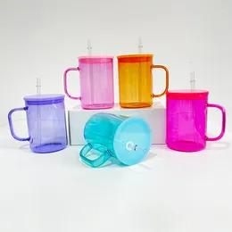 Klar transparent återvinningsbar hög borosilikat färgglad gelé 17 oz tomt sublimering glas camper kaffemuggar med färgade plast PP -lock och sugrör, säljs av fodral