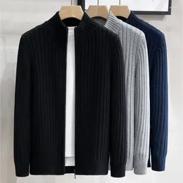 Suéteres para hombres 2024 Tendencia de otoño e invierno Cremallera Cuello alto Color sólido Slim Fit Casual Suéter de punto de gama alta