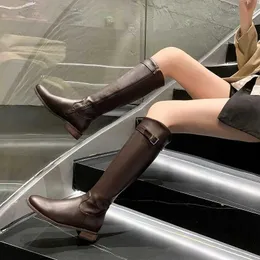 Zapatos de vestir para mujer botas altas 2022 Otoño Invierno tacones bajos hasta la rodilla botas con cremallera negro marrón señoras Chelsea zapatos BrandL231228