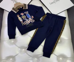 Baby Boy Fashion Clothe Set Designer Billiga Little Boy Sport Clothing Set 90150 cm Sweaterspants Autumn Winter Warm Clothes Desi4953283