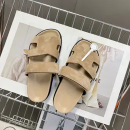 Sandalet Kadın Tasarımcı Slides Terlik Kürk Shearling Deri Tuval Slayt Bulanık Peluş Peluş Terlik Portakal Kırmızı Kadınlar Yaz Kış Sandal Ayakkabıları 01