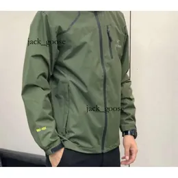 arcterx Jacke Dreilagige Outdoor-Reißverschlussjacken Wasserdichte warme Jacken für Sport Männer Frauen Sv/lt Gore-texpro Male Casual 159