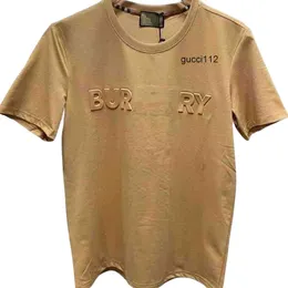 Büyük boy Burberyly Burrerys Tasarımcılar Tshirts En kaliteli tee grafik erkek pamuk gömlek yuvarlak boyun kısa kollu sweatshirt mektup kabartmalı çelik tee damgası s