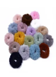 Scrunchie Hair Tie Elastic Fluffy Headband 모피 밴드 따뜻한 고무 포니 테일 홀더 헤어 액세서리 26 색 밴드 Scrunchies6303157