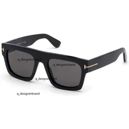 Tom Sunglasses와 함께 럭셔리 야외 여름 여름 Fausto 기하학적 선글라스를위한 Tom Sunglasses 남자 디자이너 브랜드 패션 Ford Iwear Eyewear Care Kit TF