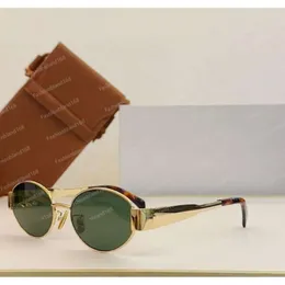 2024 Óculos de sol de designer de moda para mulheres e homens 4235 Óculos Mesmos óculos de sol que Lisa Triomphe Beach Street Foto Pequenos Sunnies Metal Full Frame