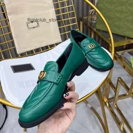 Chinelo gglies Designer Genuíno Casual Slide Sapatos Homem Mulher Designer Trainer Sneakers Couro Ace Luxury Sandal Sneaker by99 0124 C Marca FO6M