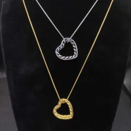 Collana di design Davids Yurmas Jewelry DY Collana a forma di cuore in argento dorato di alta edizione con uno spessore di 1,5 mm e una lunghezza di 45 + 5 cm di catena di estensione