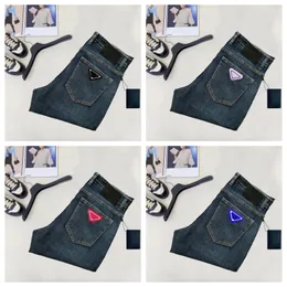 Stilista designer maschi jeans pantaloni jeans viola pantaloni in denim maschi jeans tendenze di alta qualità motociclisti strappato moto sottile moto mans impilati jeans maschi