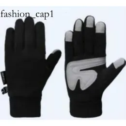 Designer Cinq Gants Northfaces Gants North Hommes Femme Enfants Sports de plein air Les gants de loisirs chauds d'hiver Gants de doigt Chapeau de seau Gants CP The Nort Face Gloves 17