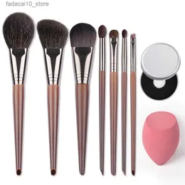 Makeupborstar Väsentliga sminkborstar Set gethästhår syntetiska fibrer möter pulverkontur blandning BASIC EYE Make Up Brush Kit Cosmetic Q240126