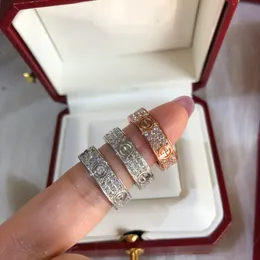 Ring Designer-Ring Luxusschmuck Ringe für Frauen Paarringe ewiger klassischer Liebesring Damenschmuck Diamant-Mikrofassungsmaterial mit hohem Kohlenstoffgehalt