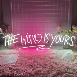 LED Neon znak Neon Znak LED World Is Yours Wedding Decoration Party Neon LED Nocne światła USB Domowa sypialnia Wzorca BEDSIGN Neon Lampa YQ240126