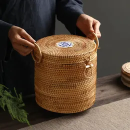 Scatola portaoggetti per tè in rattan intrecciato a mano con coperchio Bustina per tè verde Organizzatore per tè Puer Caddy Snack Contenitore per alimenti Kongfu Teaset 240119