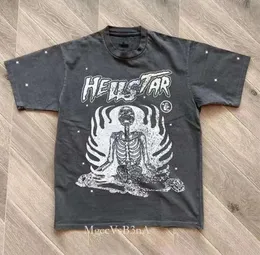 2024 HELLSTAR MENS T-SHIRTS Högkvalitativ herr Designer Hellstar-skjorta för män Summerkläder mode par bomull tee casual kvinnor kort 853