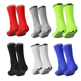 스포츠 양말 Tanti-Slip Grip Socks 강력한 그립 축구 양말 통기성 남성 스포츠 양말 하나의 크기에 맞는 모든 YQ240126