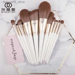 Pincéis de maquiagem MyDestiny Makeup Brush-White Moon Series 12pcs Fibra macia Make Up Up Bruncos de alta qualidade e maquiagem para os olhos Cabelo de fibra de caneta Q240126