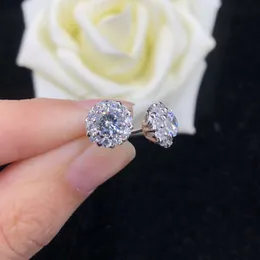 Orecchini con fiore Moissanite da 4,5 mm in vero oro massiccio 14k personalizzati personali di vendita superiore