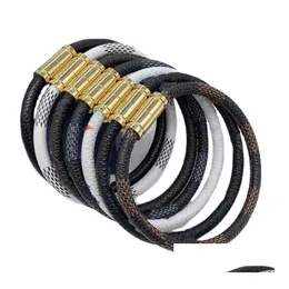 Bangle 8Style Luxo Desinger Europa América Aço Inoxidável Bangle Homens Mulheres Casais Amantes Couro Fivela Magnética Xadrez Gravado L Dhvsj