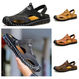 2024 Designer Outdoor Uomo Donna Sandali Casual Pantofole con cinturino Pantofole in pelle a spina di pesce Donna Agata Nero Marrone Scarpe da spiaggia