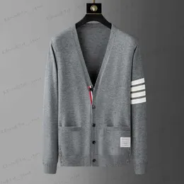 Men's Sweaters High end luxury brand V-neck knitted cardigan men's spring and autumn trend classic four bar Korean casual couple sweater coat T240126