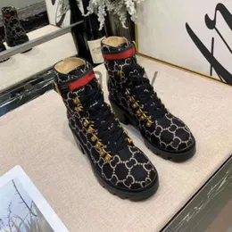 2024 Yüksek kaliteli tasarımcı botları yün ayak bileği botları abanoz kadın botlar yükseltilmiş kulaklar yüksek topuklu altın siyah kış sıcak ayakkabıları oxford ayakkabıları