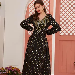 Abbigliamento etnico Stile alla moda Fronte lungo Kurti musulmano con ricami a macchina islamici Kurtis