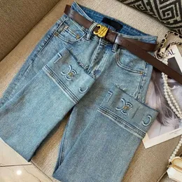 Женские джинсы дизайнерские брюки модные металлические буквы Графическая джинсовая джинсовая ткань с высокой талией.
