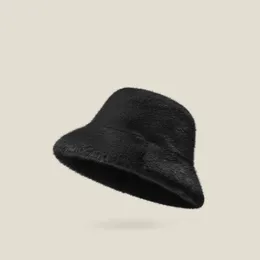 Berets 2024 chapéu de pelúcia premium cor sólida imitação de cabelo casual pescador coreano moda feminina grande tamanho quente