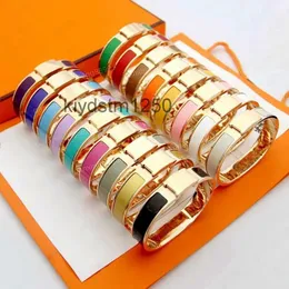 Hohe Qualität Klassisches Armband Designer Jewely Frauen Luxus Design Armreif Edelstahl Armbänder Schmuck für Männer und s 3942 BZZO