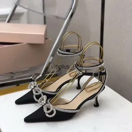 Designer Donna Sandali con papillon Estate famosi Slider Tacco a spillo Cinturino in pelle brillante Fibbia Scarpa trapuntata Traspirante Spiaggia Prezzo all'ingrosso Taglia 35-41