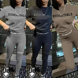 Summer Womens Tracksuits Ess Designer Yoga Suit T Shirt Shirts 2 قطعة مثير نساء أعلى أزياء السراويل Tshirt بدلات Tee 3D طباعة مصممة ضيقة جولة الرقبة ملابس فاخرة