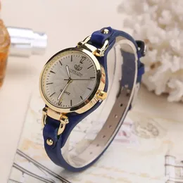 Dropship Women Casual Watches Round Dial Rivet Pu Leather Strap Wristwatch Ladies Analog Quartz Watch Gift 240123